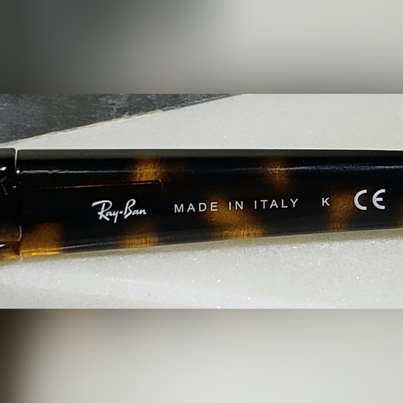 Ray-Ban tortoise shell, unisex. RB4107, comes w/case and cleaning cloth. EUC - Picture 8 of 15